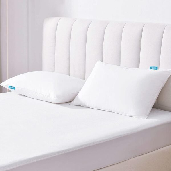 4 Pack Pillow Protectors with Zipper - Image 8
