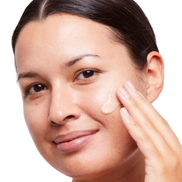 No7 Radiance+ Brightening Vitamin C - Image 3